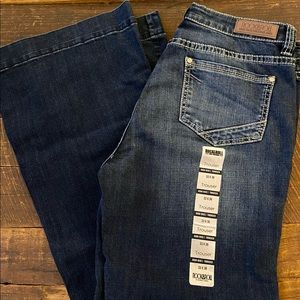 Rock & Roll Cowgirl High Rise Trousers-perfect flare!!!